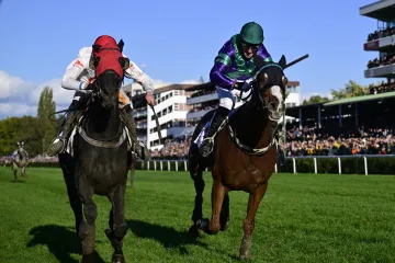 Godfrey a Sexy Lord v dramatickém finiši Velké pardubické