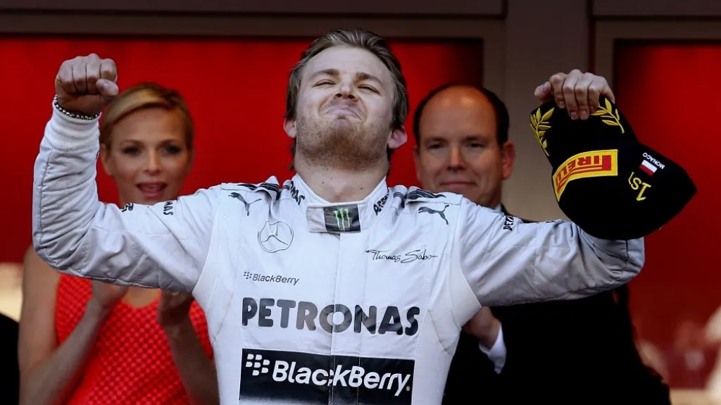 Nico Rosberg z Mercedesu vyhrál v Monaku stejně jako jeho otec