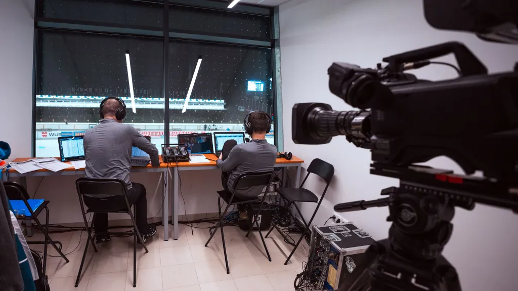 Pohled do útrob komentátorské buňky v Novém Městě