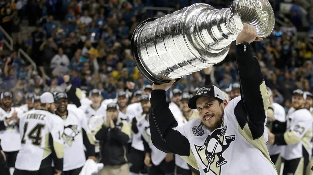 Kapitán Penguins Sidney Crosby s druhým Stanley Cupem