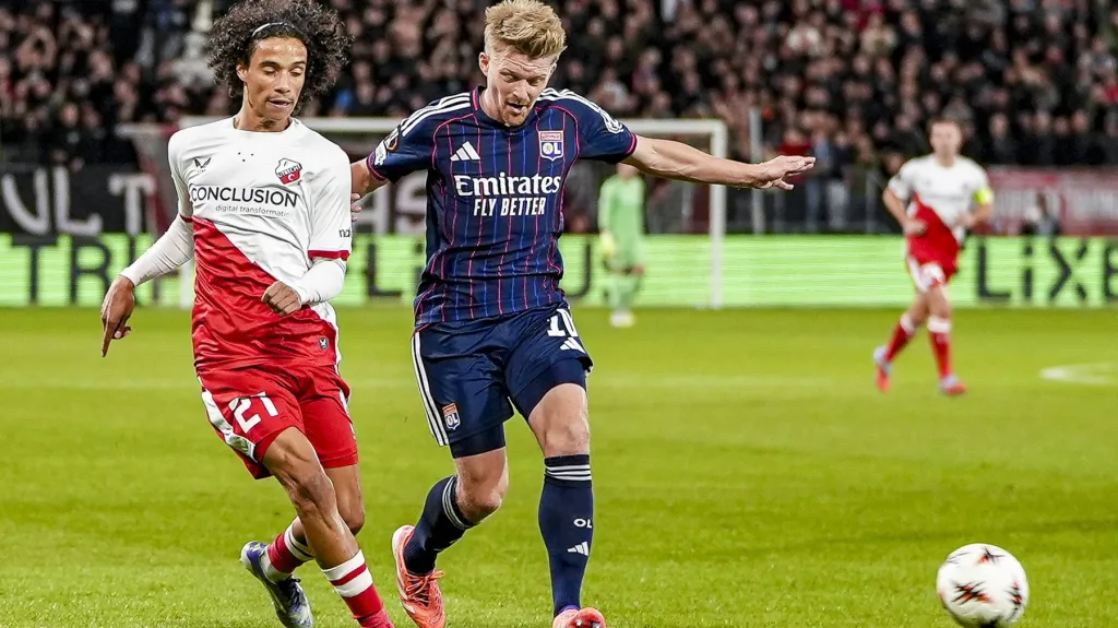 Pavel Šulc v utkání za Lyon v Evropské lize proti Utrechtu