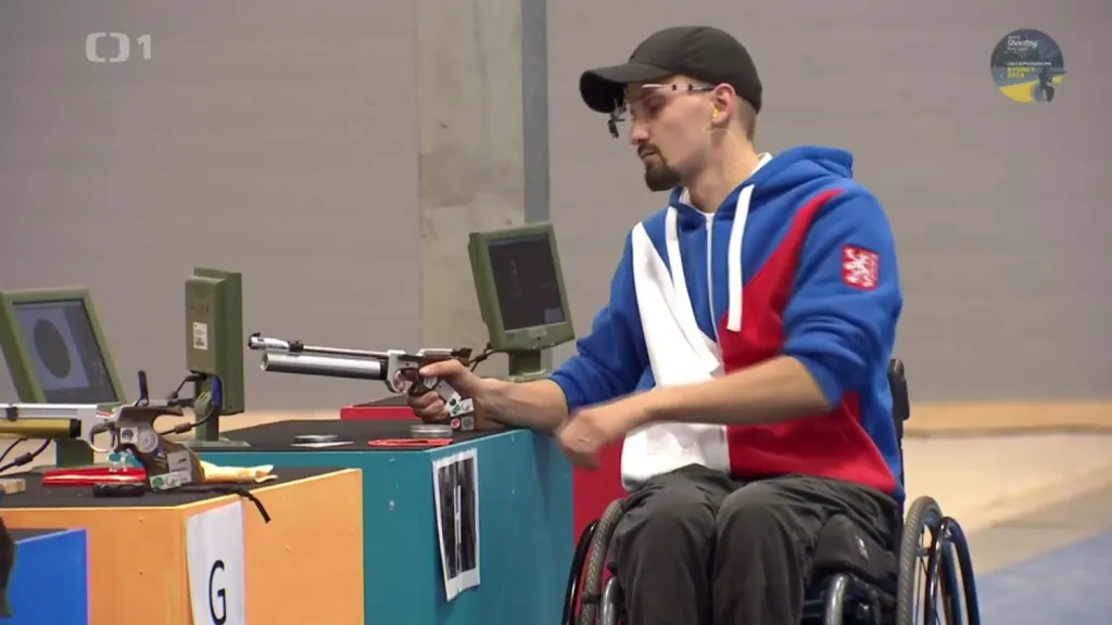 Handicapovaný střelec Pešek zvítězil na MS