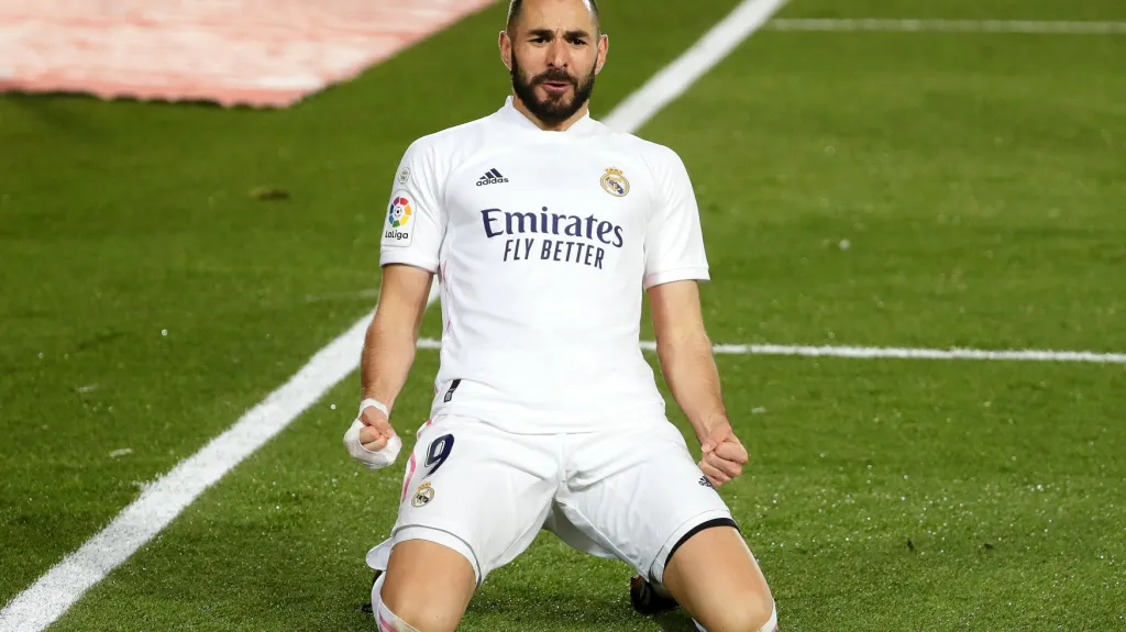 Slavící Karim Benzema