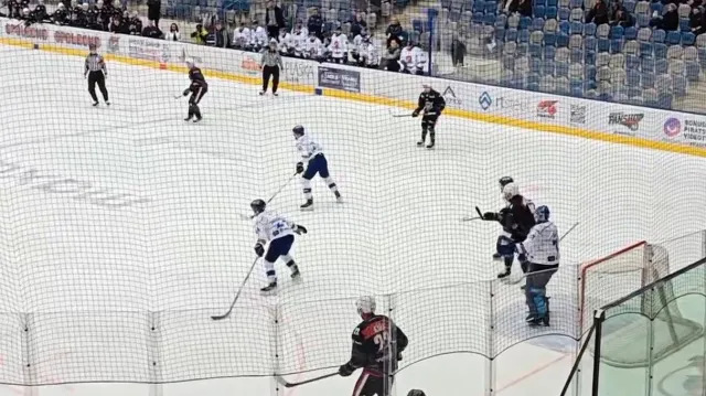 iReportér: Předvánoční rozloučení hokeje i fotbalová přípravka