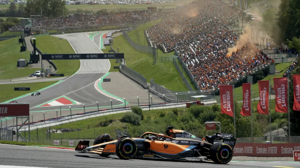 Daniel Ricciardo při kvalifikaci v Rakousku