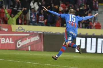 Michael Krmenčík slaví gól proti Jablonci