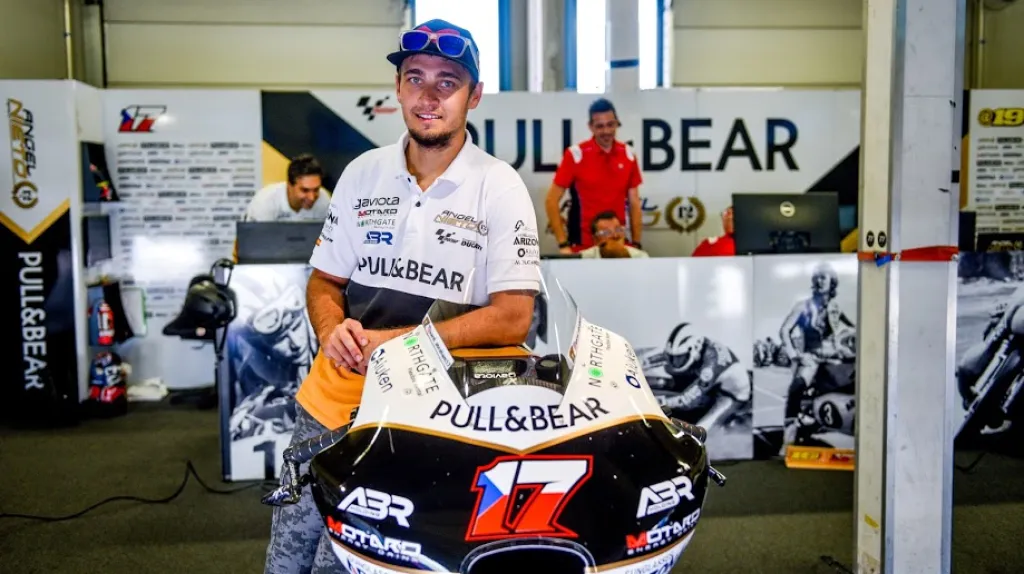 Karel Abraham v boxu Ángel Nieto Teamu