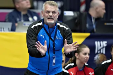 Trenér českých házenkářek Bent Dahl