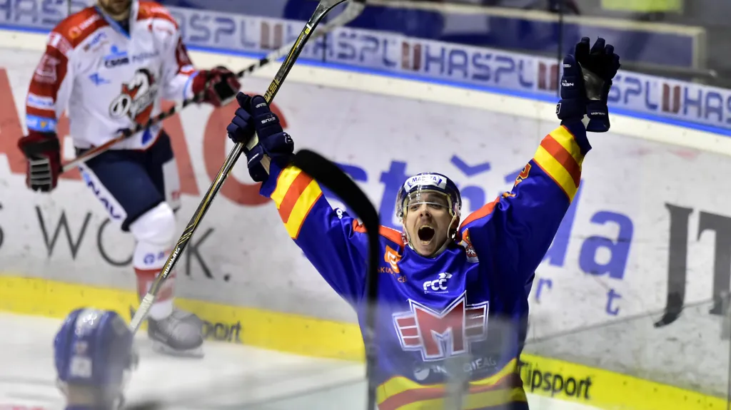 Radost Českých Budějovic na ledě Pardubic