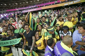 Jamajští fanoušci na stadionu v Londýně