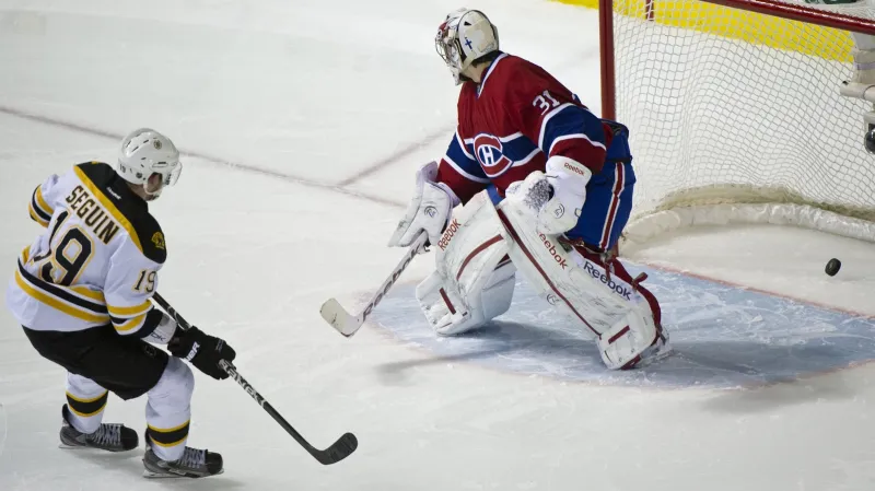 Tyler Seguin skóruje v rozstřelu