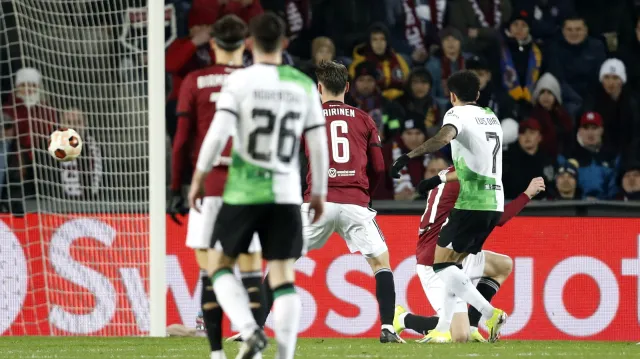 Gól v utkání Sparta – Liverpool: 1:4 – Díaz (53. min.)