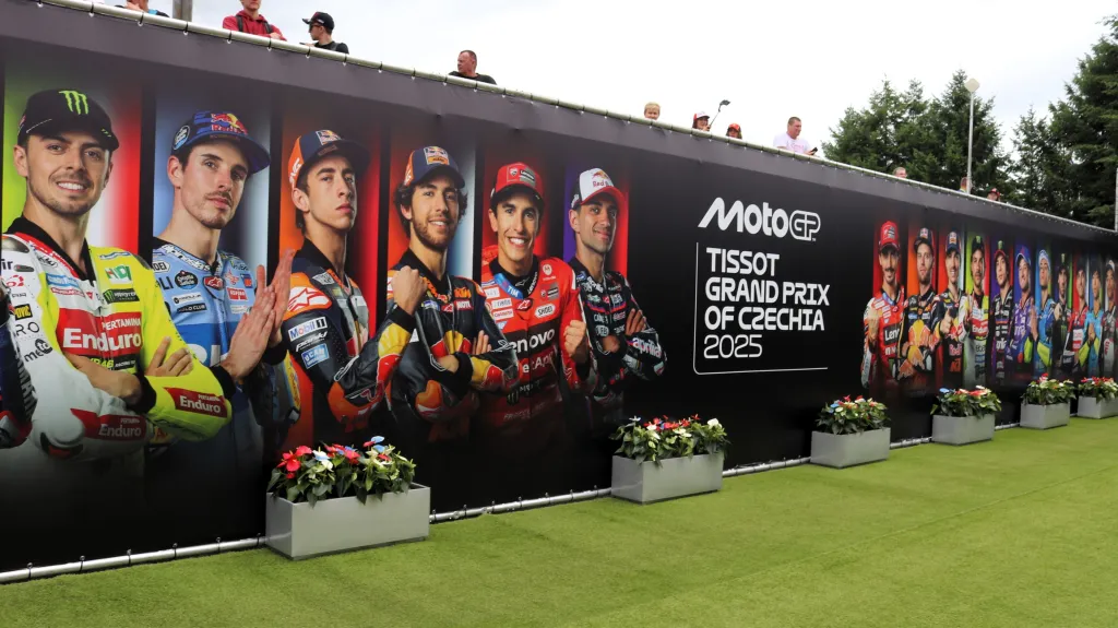 Zázemí světového šampionátu, brněnský paddock