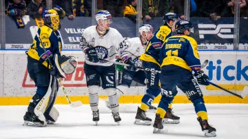 V prvoligovém semifinále porazil Zlín doma Kolín 1:0 a Jihlava vyhrála v Litoměřicích 4:2