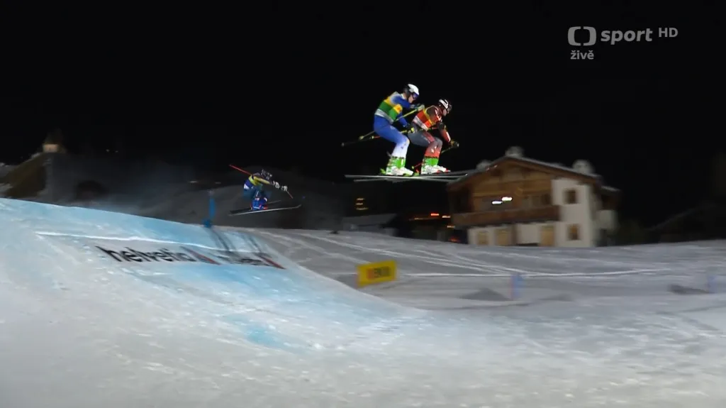 Mužské finále skikrosu v Arose