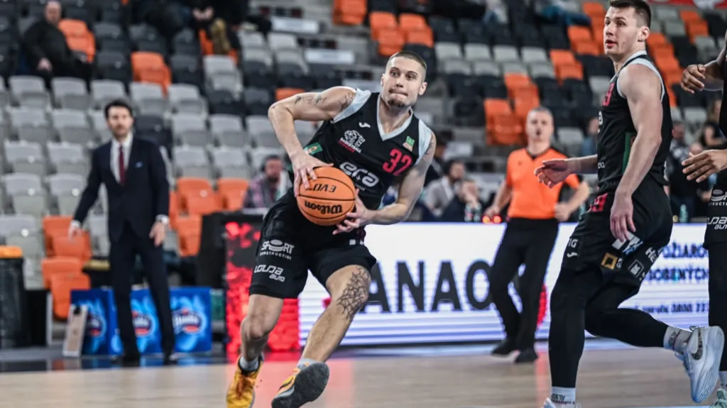 Basketbalisté Nymburka