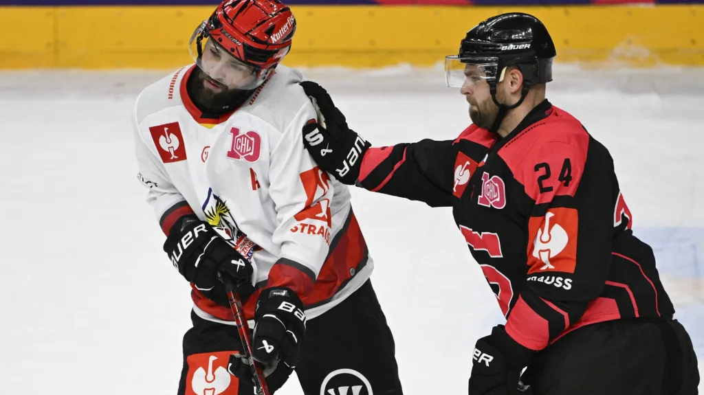 Dominik Uher (vlevo)