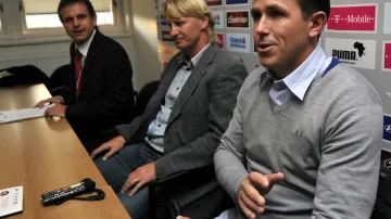 Tomáš Galásek a Radek Bejbl na tiskové konferenci