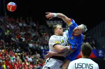 Dominik Solák v utkání s Německem