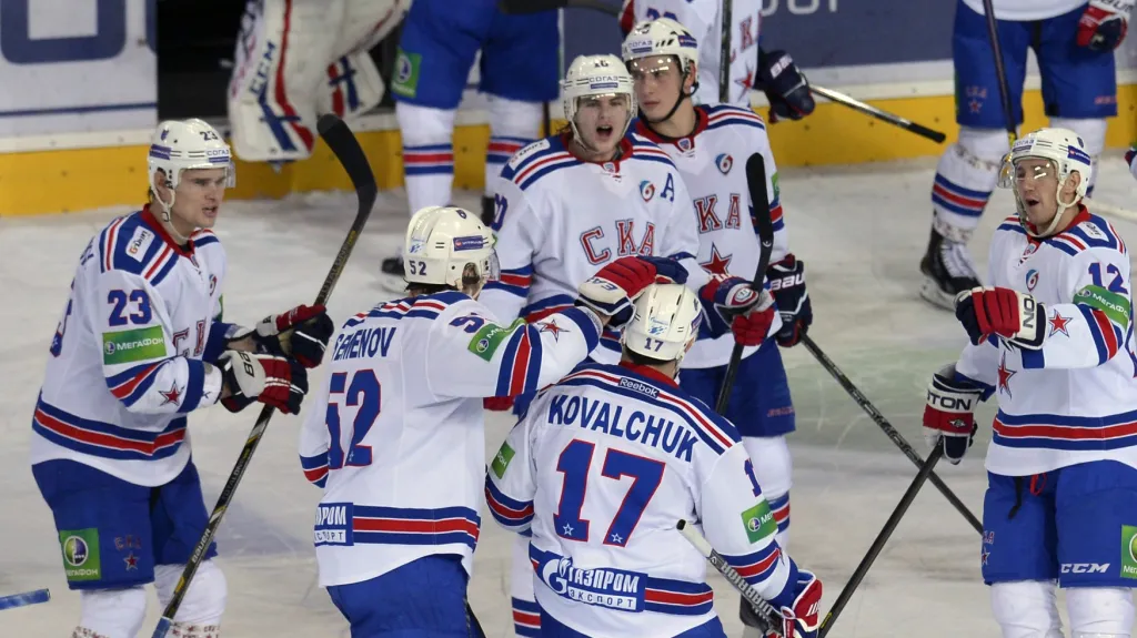 Radující se Petrohrad