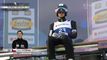 Skoky Jana Vytrvala a Jiřího Konvalinky na velkém můstku v závodě sdruženářů na MS v Trondeimu