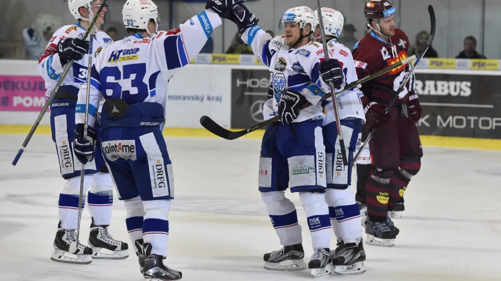 Vojtěch Němec z Komety Brno se raduje z gólu proti Spartě