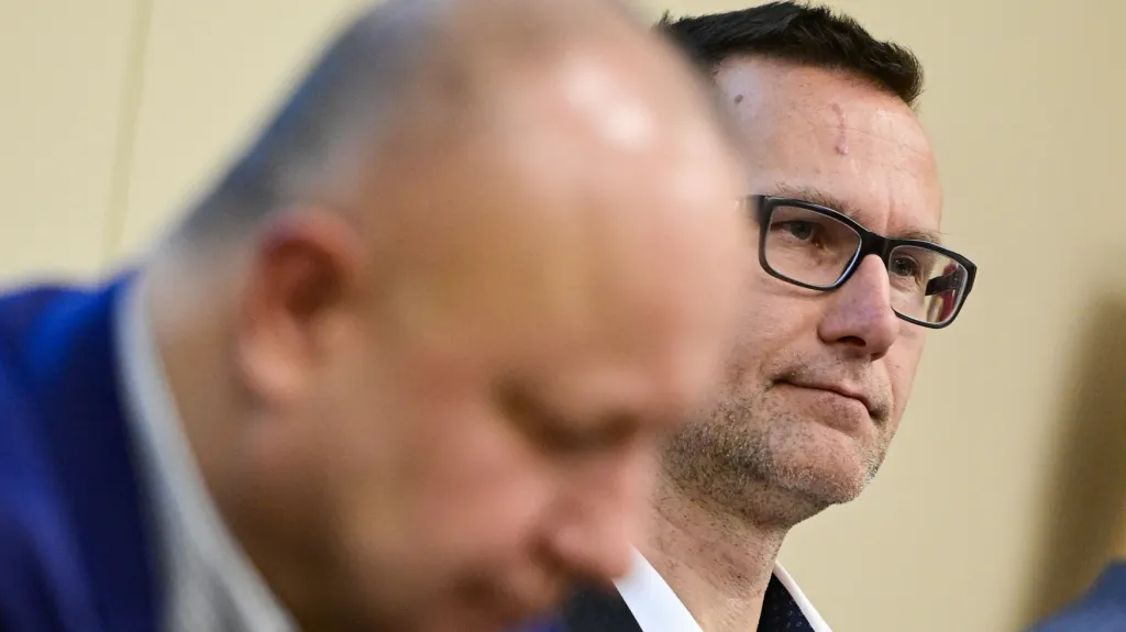 Předseda komise rozhodčích Radek Příhoda a předseda FAČR Petr Fousek