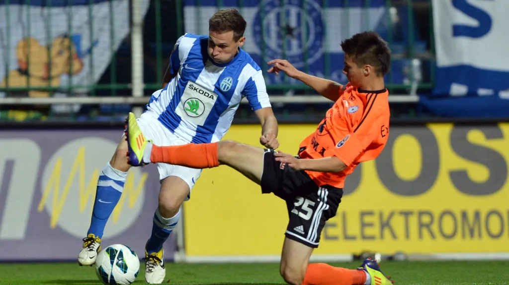 Zleva Jan Bořil z Mladé Boleslavi a Jan Navrátil ze Sigmy Olomouc