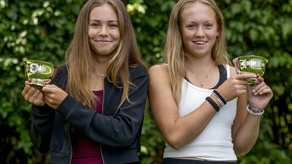 Jana (vlevo) a Alena Kovačkovy