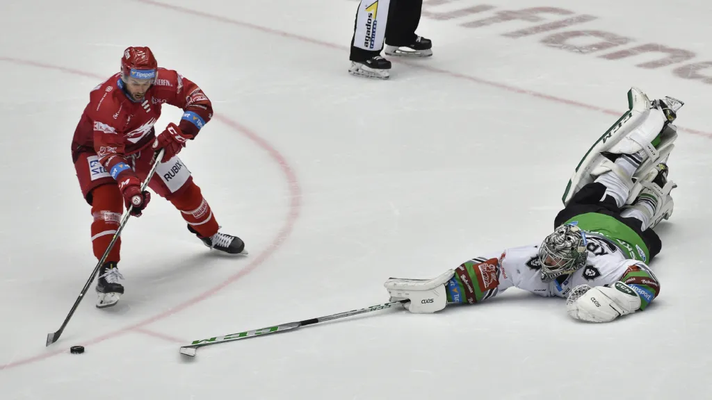 Směřoval puk k brance? Rozhodující nájezd Vladimíra Svačiny