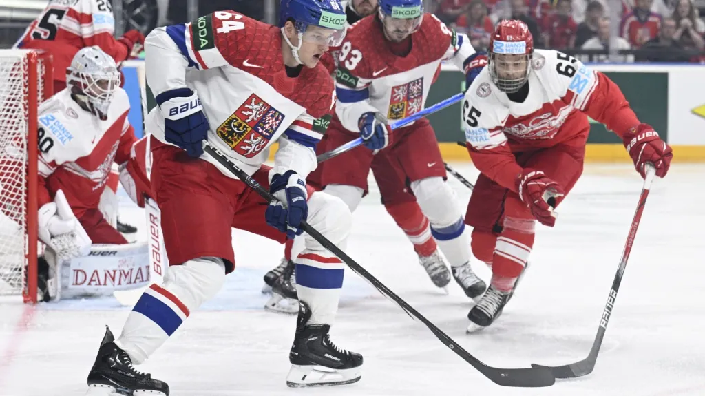 David Kämpf v utkání proti Dánsku