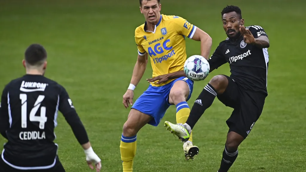 Teplický Daniel Fila a Joss Didiba ze Zlína