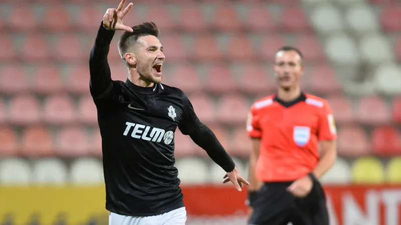 Michal Trávník z Jablonce se raduje z gólu v Příbrami
