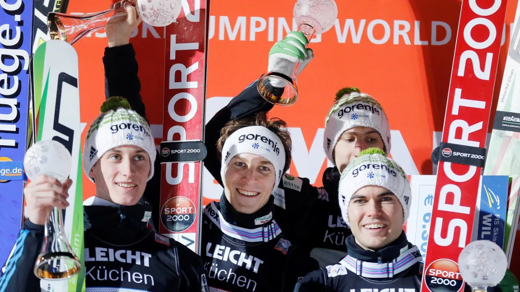 Slavící slovinští skokané