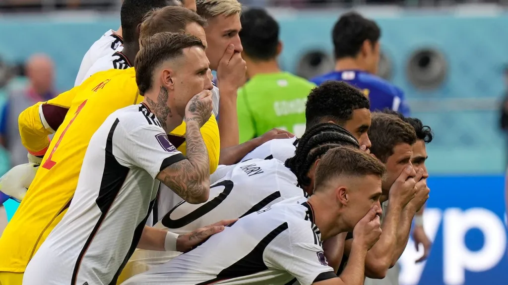 "Tichý" protest německých fotbalistů před utkáním s Japonskem