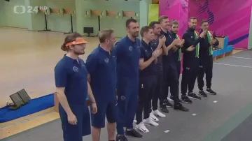 Pistoláři nestačili v týmové rychlopalbě jen na Francouze