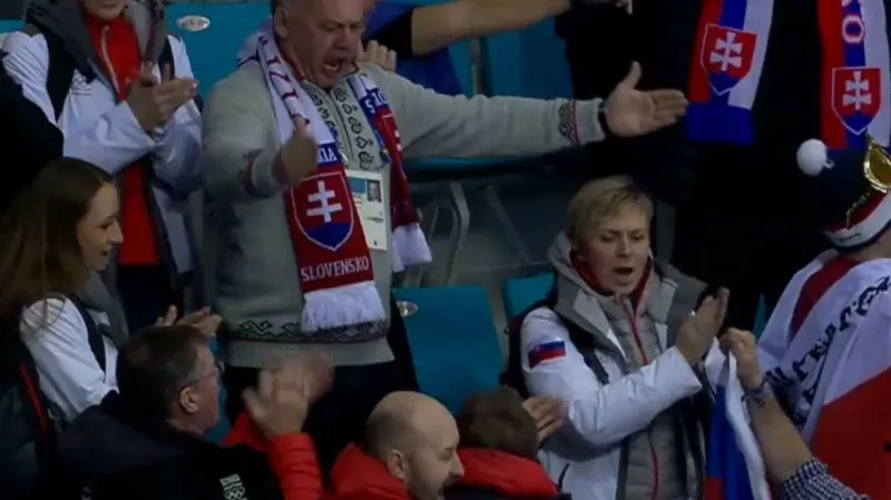 Andrej Kiska v kotli slovenských fanoušků