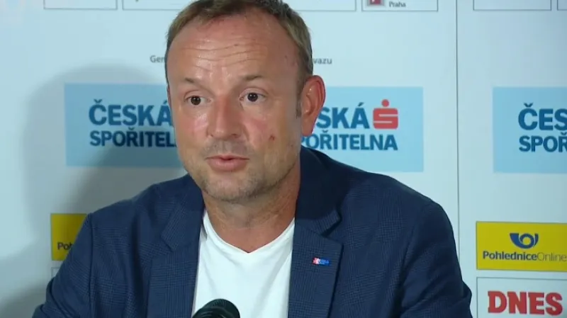 Šéftrenér Tomáš Dvořák před odletem na MS atletů