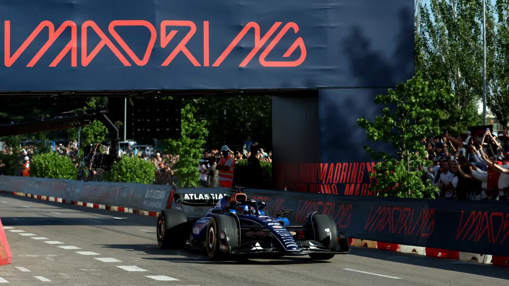 Carlos Sainz na městském okruhu v Madridu