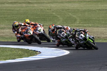 Superbikům v Austrálii kraloval Rea