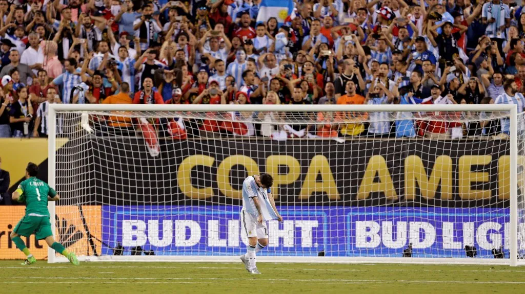 Messi nedal penaltu ve finále Copy América
