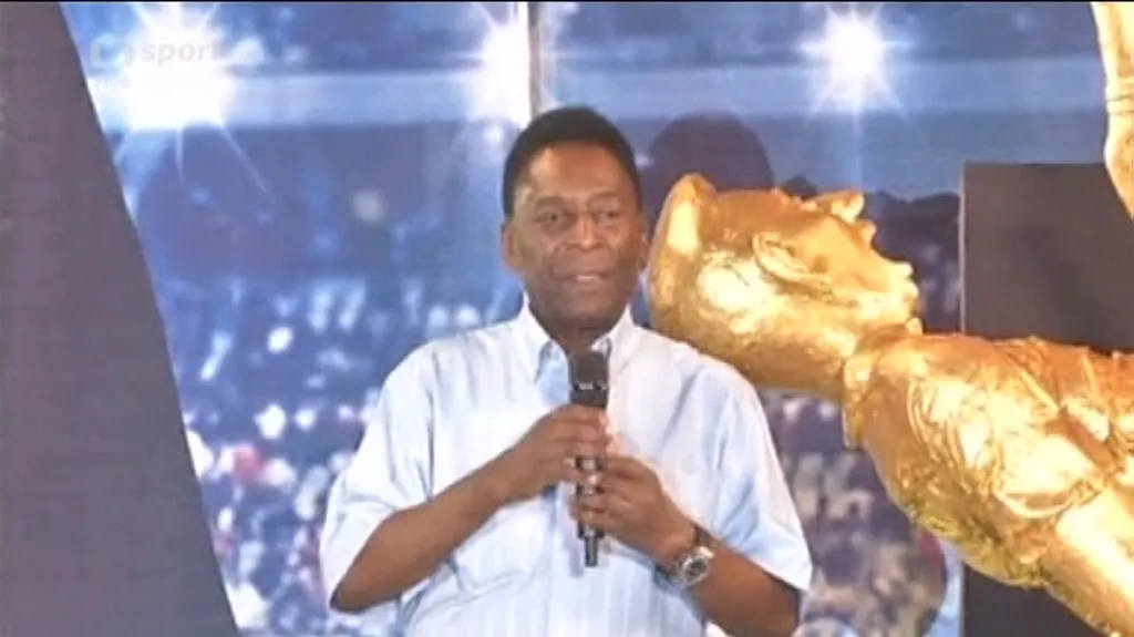 Slavný Brazilec Pelé po 38 letech znovu navštívil Indii