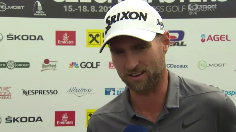 Dříve fotbaloví spoluhráči, nyní je Vidlička caddie Kořínka