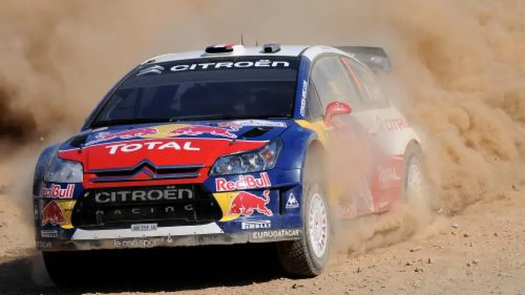 Sébastien Loeb a Daniel Elena ve voze Citroen C4