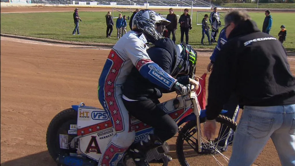 Plochodrážníci Pardubic se loučili se sezonou tradičním setkáním s fanoušky