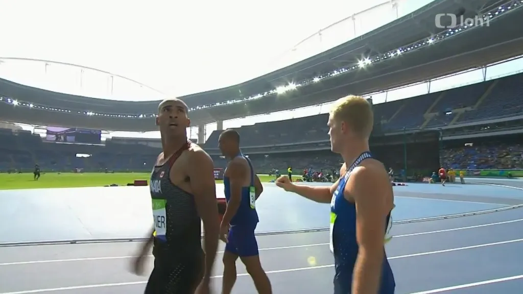 Olympijský rekord desetibojaře Warnera na 100 m