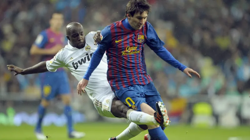 Lassana Diarra už se s Messim od nové sezony potkávat nebude