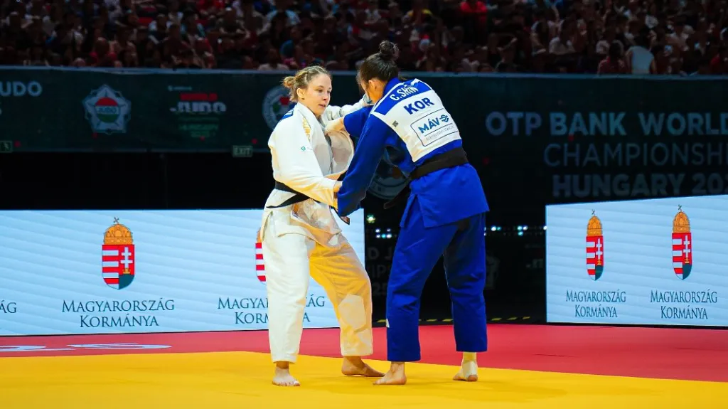 Renata Zachová v zápase se Sin Če-won