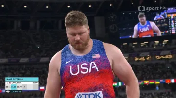 Nejdelší pokus Ryana Crousera ve finále vrhu koulí