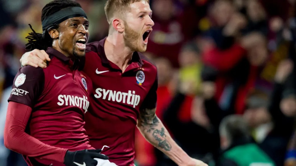 Slavící sparťané Costa a Mazuch